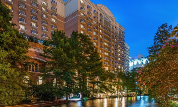 Westin Riverwalk Booking Image