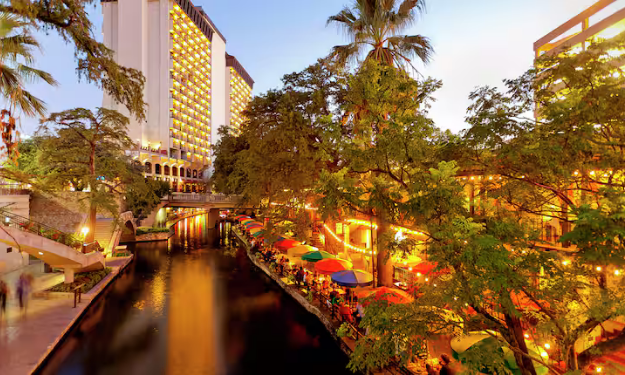 Hilton Booking Image